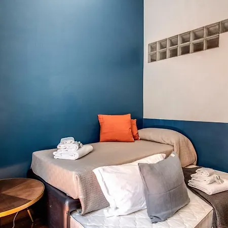 Trastevere Vintage 2 Bedroom 2nd Floor アパート ローマ