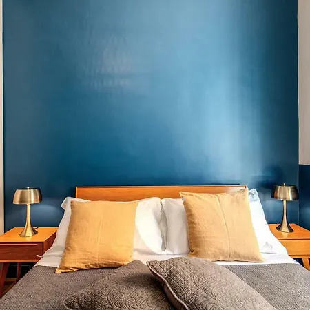 Trastevere Vintage 2 Bedroom 2nd Floor * ローマ